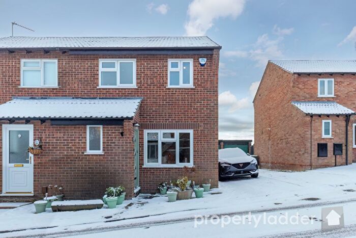 3 Bedroom Semi Detached House For Sale In Chittock Close, Spixworth, Norwich, NR10