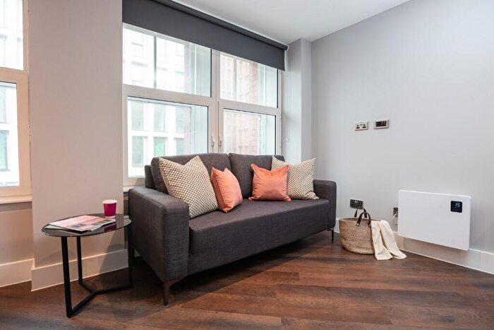 Studio To Rent In Princess Street, Manchester, Greater Manchester, M1