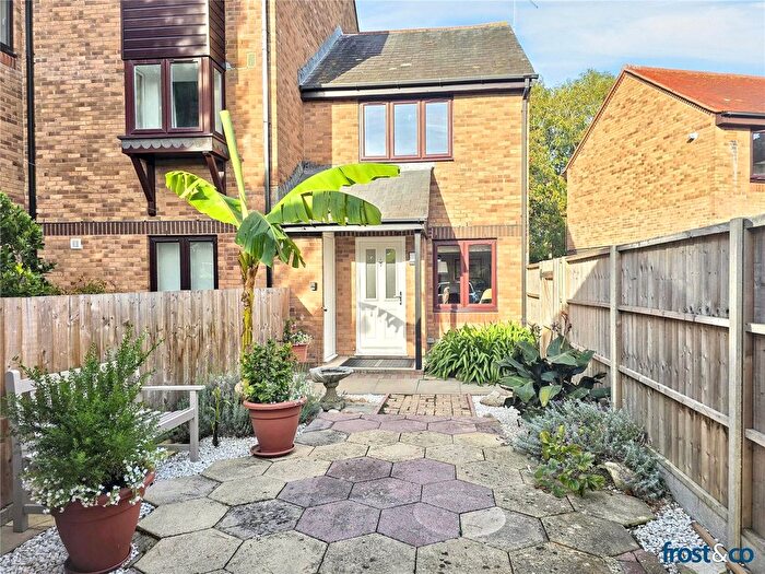 2 Bedroom Semi Detached House For Sale In Catalina Drive, Baiter Park, Poole, Dorset, BH15