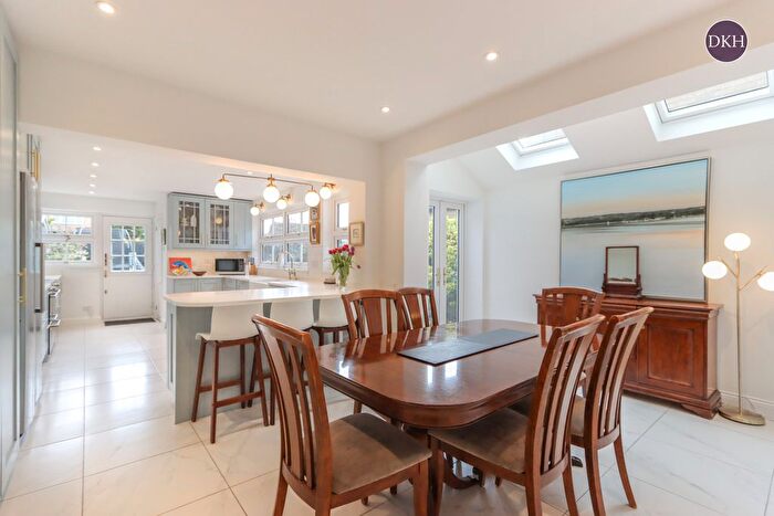 3 Bedroom Detached House For Sale In Adrian Road, Abbots Langley, Hertfordshire, WD5