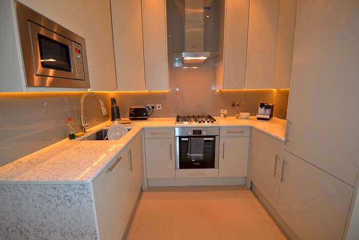 2 Bedroom Flat To Rent In Bolton Road, Grove Park, W4