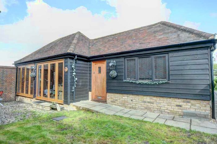 1 Bedroom Detached House To Rent In Princes Risborough, HP27