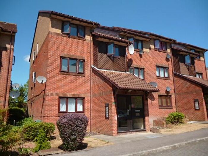 1 Bedroom Flat To Rent In Bradman Row, Pavilion Way, Burnt Oak, Edgware, HA8