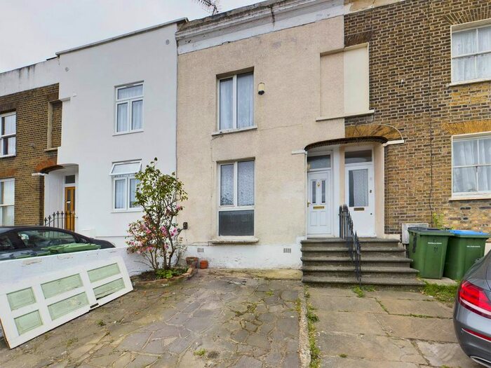 3 Bedroom Property To Rent In Conduit Road, London, SE18