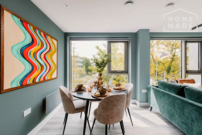 2 Bedroom Flat To Rent In Loudon's Yard, B16