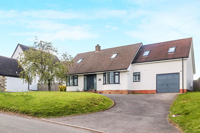 3 Bedroom Detached House For Sale In Pillerton Priors, CV35