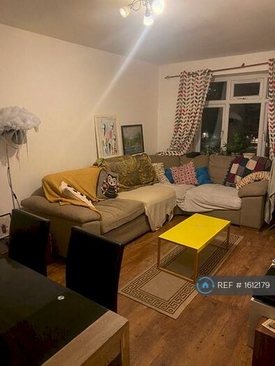 2 Bedroom Flat To Rent In Stamford House, London, N15