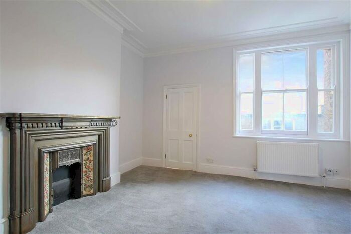 2 Bedroom Flat To Rent In Red Lion Street, London WC1R