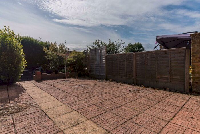 2 Bedroom House To Rent In Shipman Avenue, Canterbury, CT2