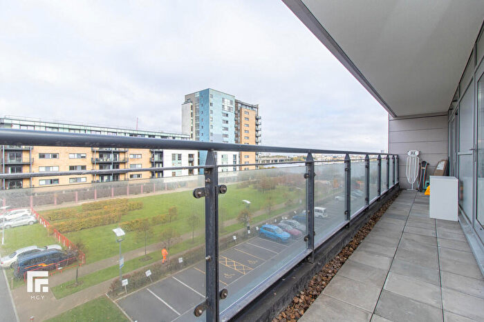 2 Bedroom Apartment To Rent In Davaar House, Prospect Place, Cardiff Bay, CF11