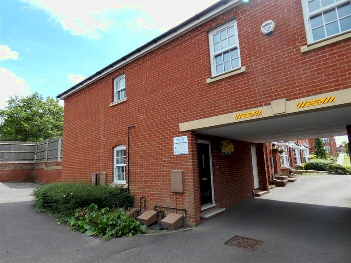 1 Bedroom Flat To Rent In George Roche Road, Nunneryfields, Canterbury, Kent, CT1