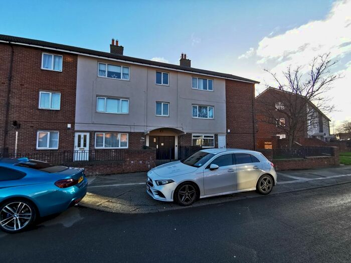 2 Bedroom Penthouse To Rent In Stoneleigh Avenue, Longbenton, Newcastle Upon Tyne, NE12