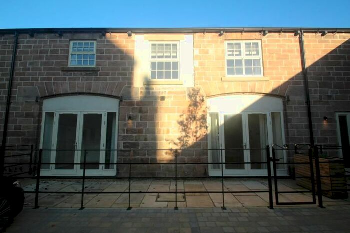 3 Bedroom Mews House To Rent In Devonshire Lane, Harrogate, HG1