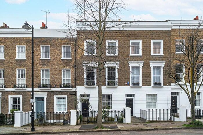 4 Bedroom Terraced House For Sale In Hemingford Road, Barnsbury, N1