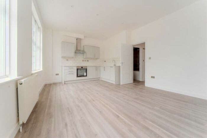 1 Bedroom Flat To Rent In London Road, Guildford, GU1