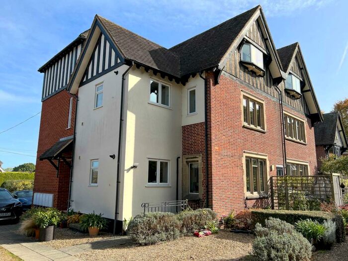 Studio To Rent In Newman House, South Stoke Road, RG8