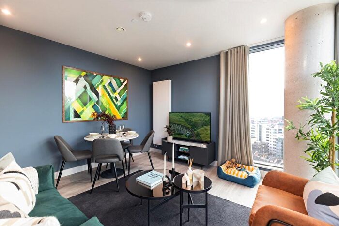 2 Bedroom Apartment To Rent In Holland Street, Glasgow, G2