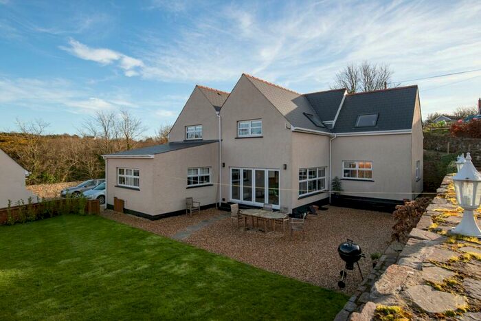 4 Bedroom Detached House For Sale In Grove Road, St Ishmaels, SA62