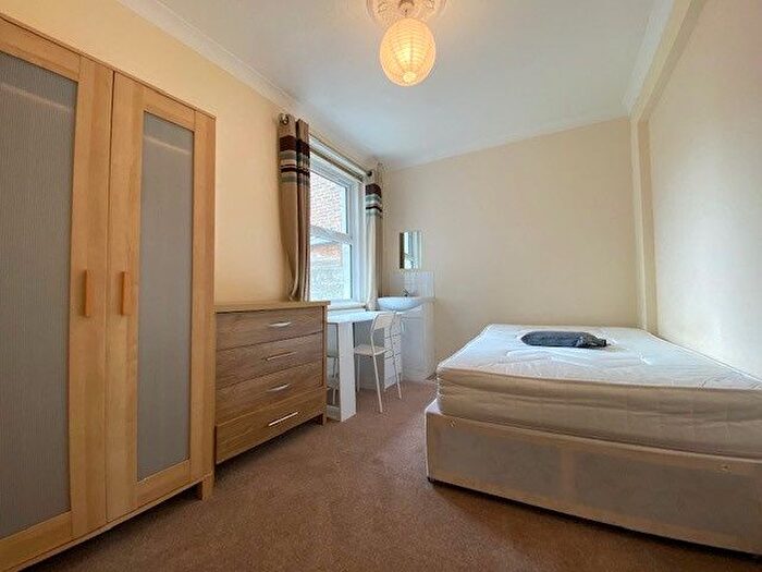 6 Bedroom Semi-Detached House To Rent In Whippingham Street, Brighton, BN2