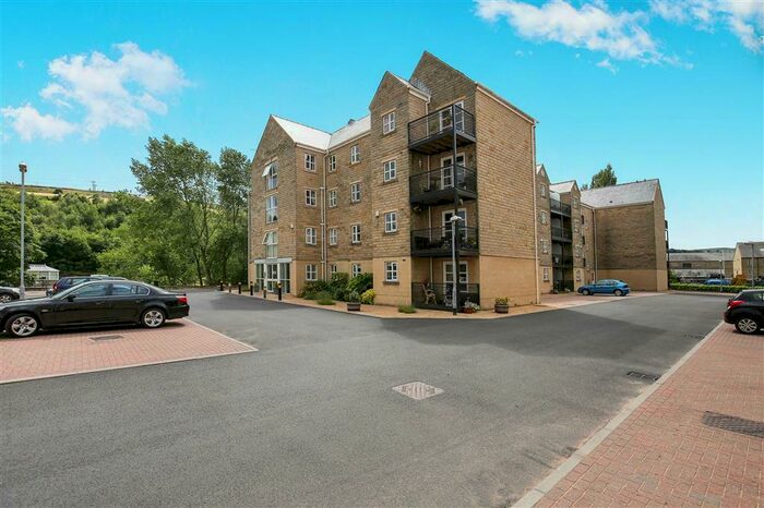 2 Bedroom Apartment To Rent In The Riverine, Chapel Lane, Sowerby Bridge, HX6