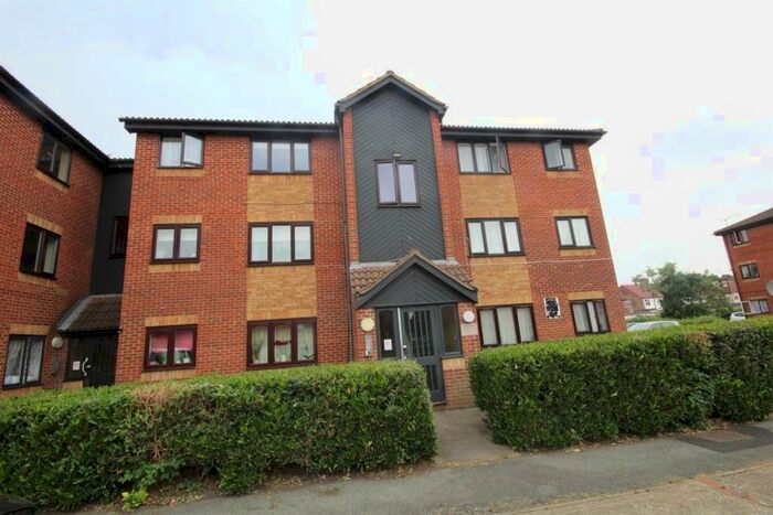 1 Bedroom Flat To Rent In Granary Close, London, N9