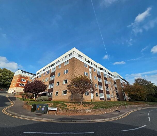 2 Bedroom Flat For Sale In Ashleigh Court, Solomons Hill, Rickmansworth, Hertfordshire, WD3