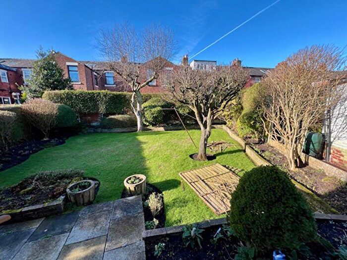2 Bedroom Semi-Detached House For Sale In South End, Broadgate, Preston, PR1