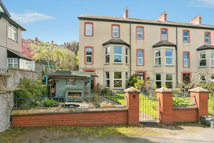 6 Bedroom End Of Terrace House For Sale In Marine Crescent, Penmaenmawr, Conwy, LL34