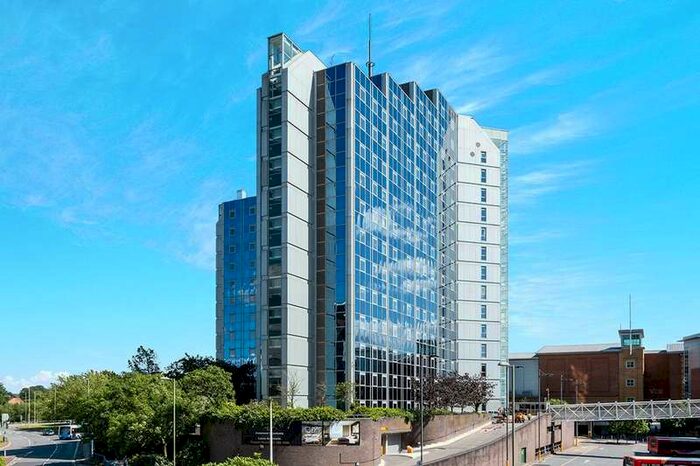 1 Bedroom Apartment To Rent In Churchill Way, Basingstoke, Hampshire, RG21