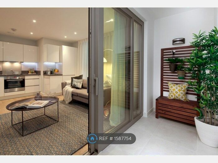 1 Bedroom Flat To Rent In Westgate House, London, TW8