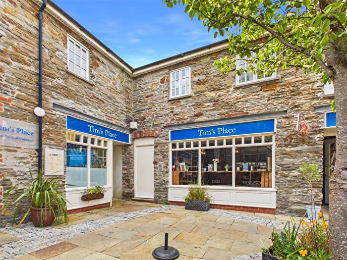 2 Bedroom Apartment For Sale In Foundry Court, Wadebridge, Cornwall, PL27
