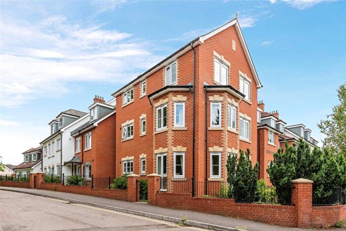 1 Bedroom Flat For Sale In Bridge Road, Romsey, Hampshire, SO51