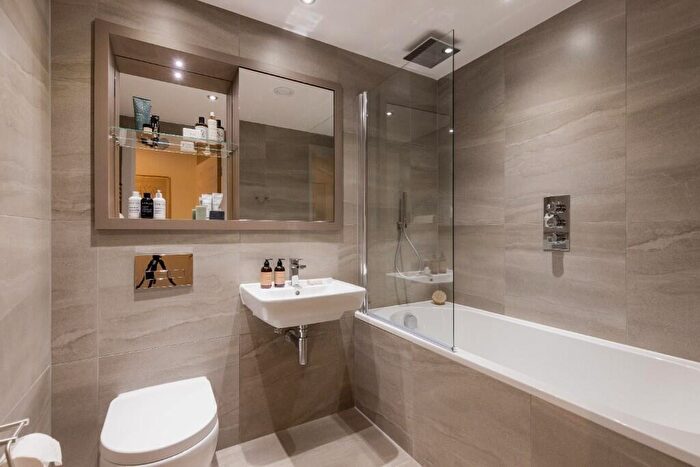 1 Bedroom Apartment To Rent In Mcewan Walk, Edinburgh, EH3