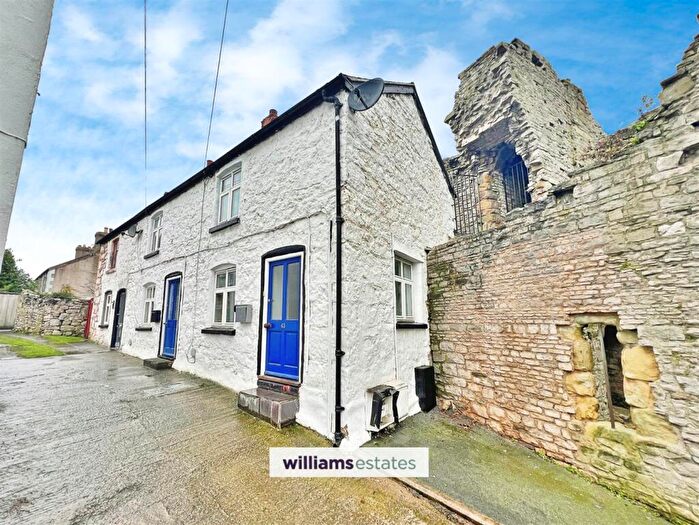1 Bedroom End Of Terrace House For Sale In Castle Hill, Denbigh, LL16