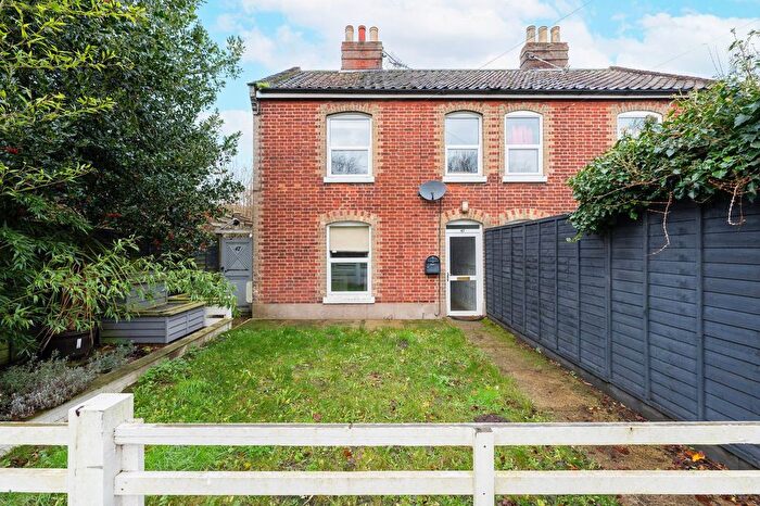 3 Bedroom Semi Detached House For Sale In Cherry Tree Lane, North Walsham, NR28