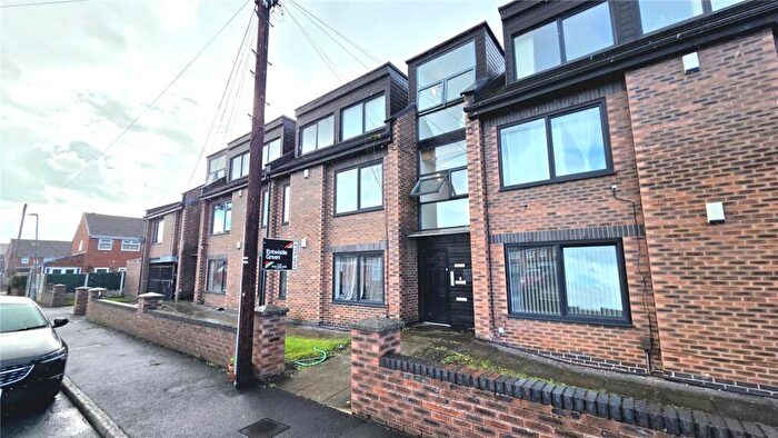 2 Bedroom Flat For Sale In Berwick Street, Liverpool, Merseyside, L6