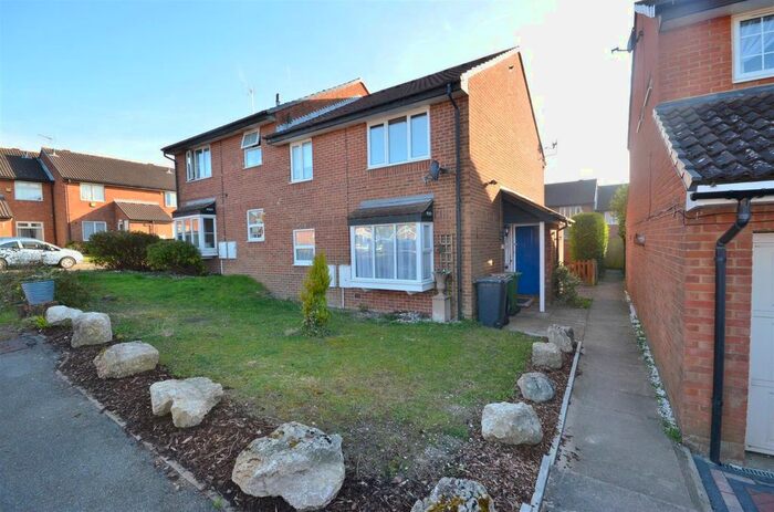 1 Bedroom Terraced House To Rent In Heron Drive, Luton, LU2