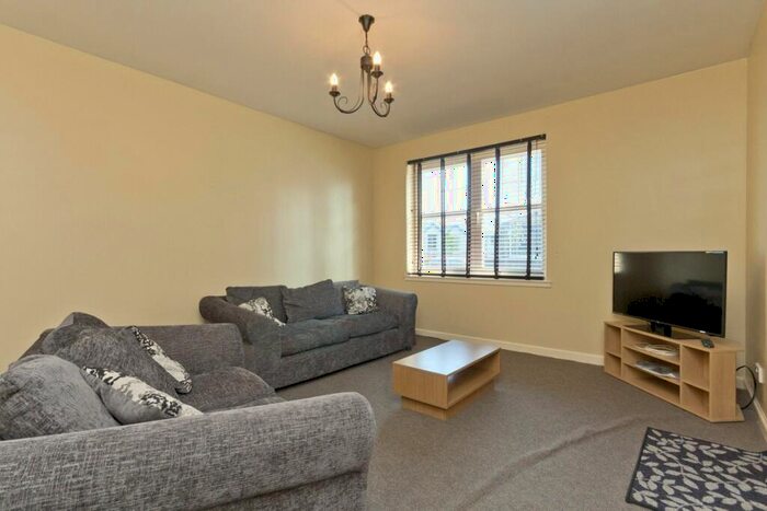 2 Bedroom Flat To Rent In Summer Street, City Centre, Aberdeen, AB10