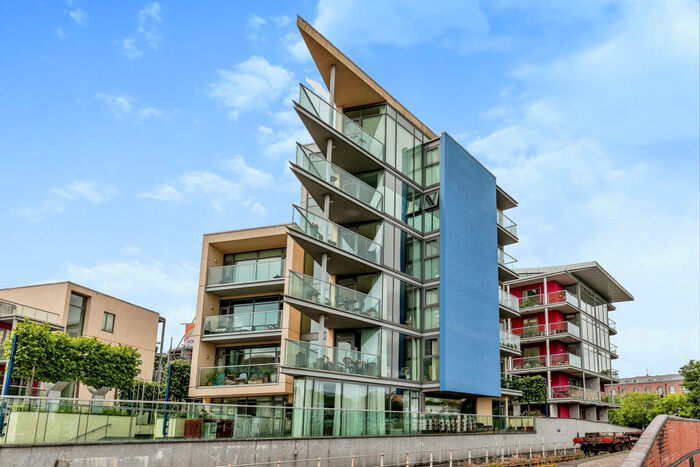 2 Bedroom Apartment To Rent In Pennon Rise, Caledonian Road, Bristol, BS1