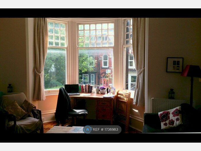 1 Bedroom Flat To Rent In Regent Park Terrace, Leeds, LS6