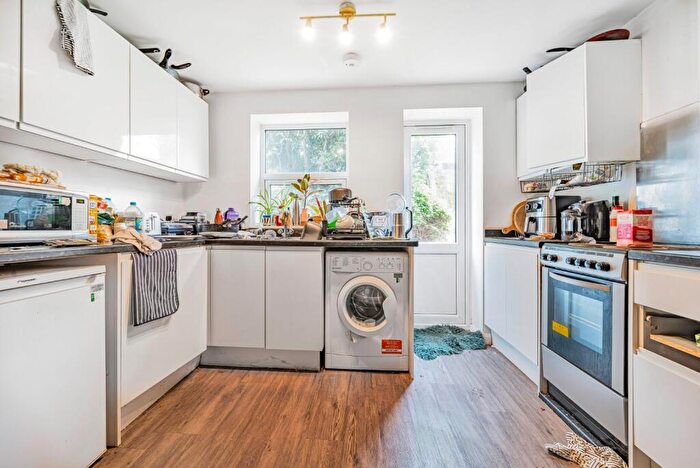 6 Bedroom Terraced House To Rent In St Martins Street, Brighton, East Sussex, BN2