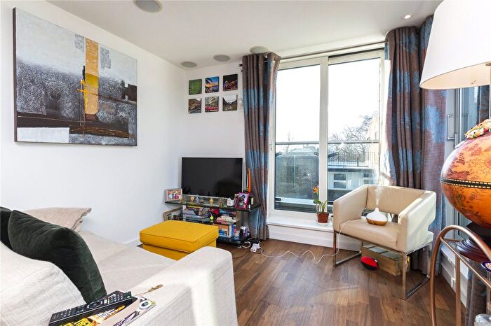 1 Bedroom Flat To Rent In Islington On The Green, A Islington Green, Angel, Islington, London, N1