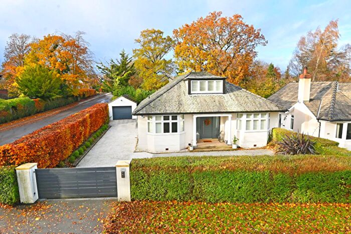 4 Bedroom Detached House For Sale In Leadhall Lane, Harrogate, HG2