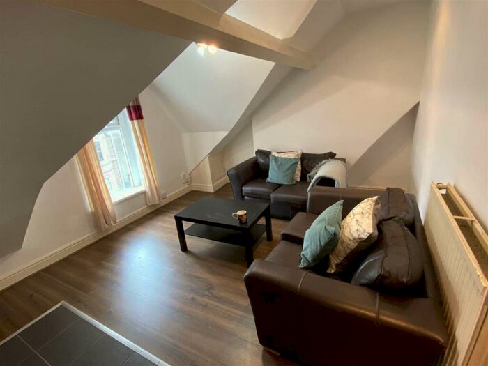 2 Bedroom Flat To Rent In Claude Road, Roath, Cardiff, CF24