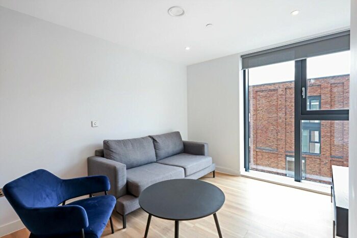 2 Bedroom Apartment To Rent In Castle Park View, Bristol, BS2