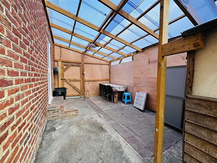 3 Bedroom End Of Terrace House For Sale In Orange Hill Road, Burnt Oak, HA8