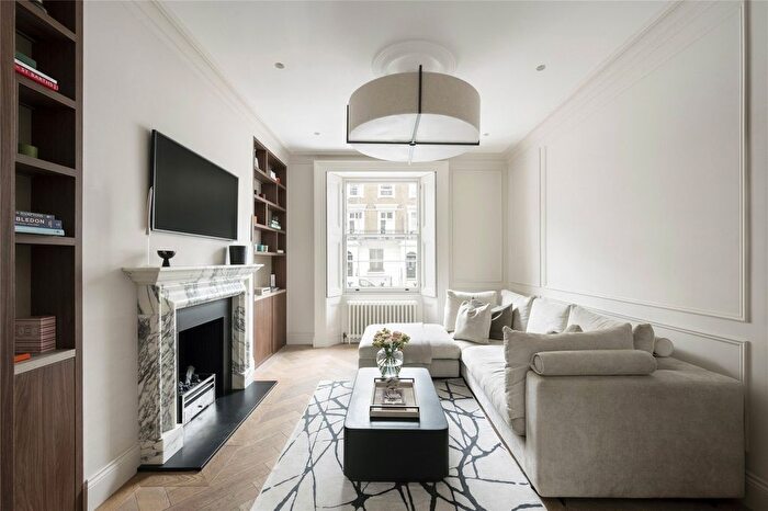 2 Bedroom Flat For Sale In Oakley Street, London, SW3
