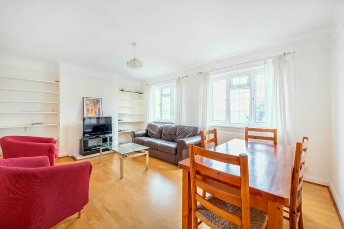 2 Bedroom Flat To Rent In Hartfield Road, Wimbledon, SW19
