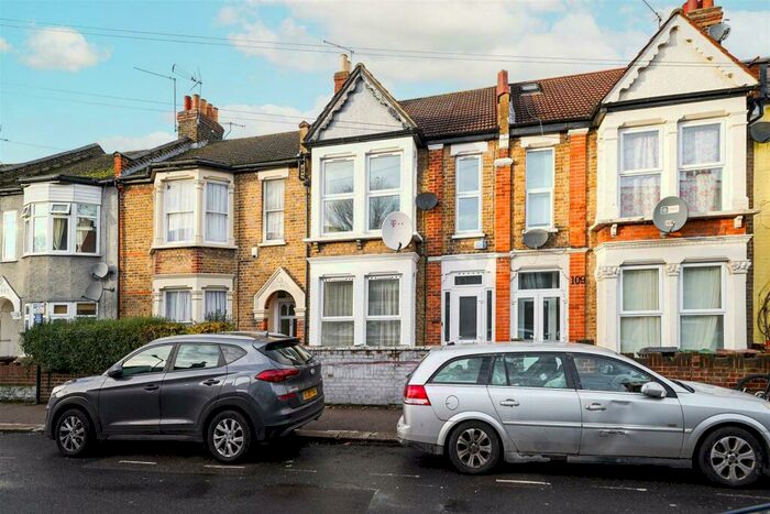 4 Bedroom Terraced House To Rent In Spruce Hills Road, Walthamstow, E17