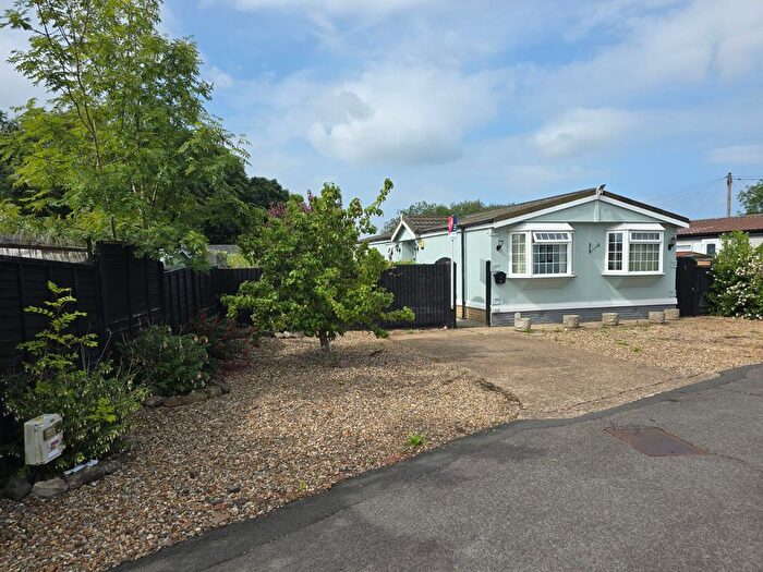 3 Bedroom Park Home For Sale In Cranbourne Hall Residential Park, Winkfield, SL4